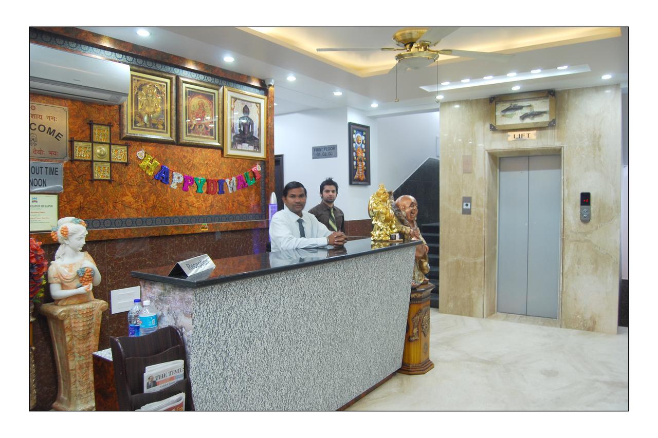 Hotel Jinendra Palace Divisione di Divisione di Jaipur Esterno foto